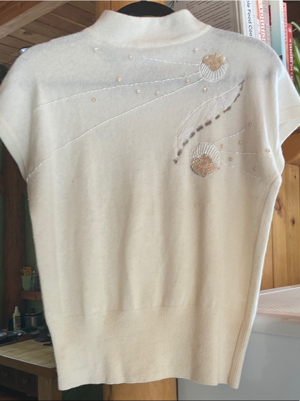 Vintage Cream Short-Sleeve Embroidered Sweater